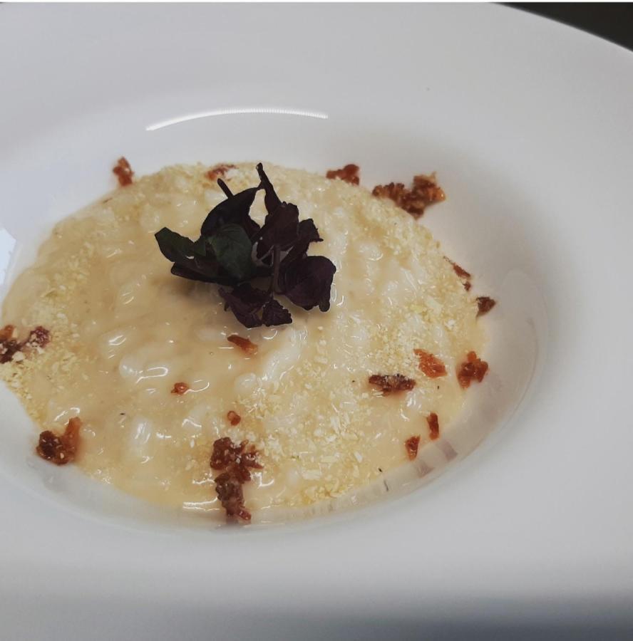La Locanda Della Staffa Pombia Zewnętrze zdjęcie