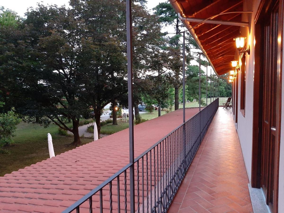 La Locanda Della Staffa Pombia Zewnętrze zdjęcie